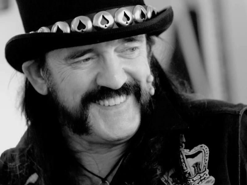 Ian Fraser Kilmister - Lemmy, frontman of Motörhead, has passed away