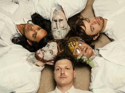 Yeasayer 